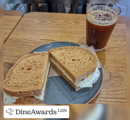 Meals - Aquila Cafe