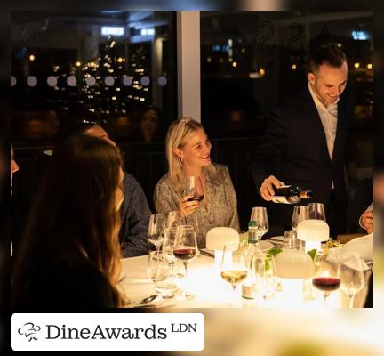 Bar counter - Bateaux London