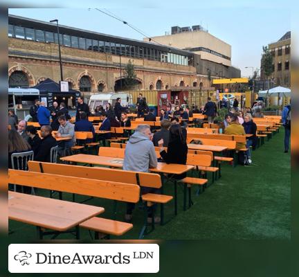 Interior - Courtyard Bar at Vinegar Yard