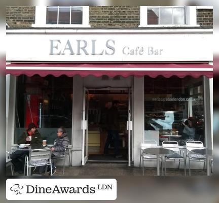 Earls Café Bar