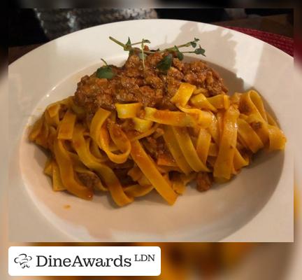 Spaghetti bolognese - Enoteca Rosso