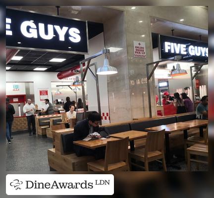 Photo - Five Guys Canary Wharf