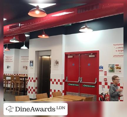 Design - Five Guys Uxbridge