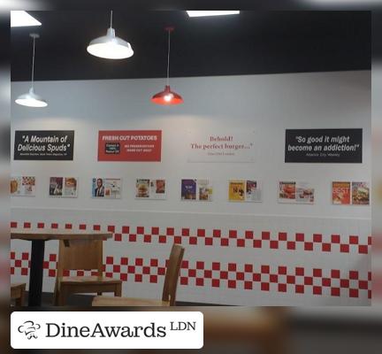 Image - Five Guys Wood Green