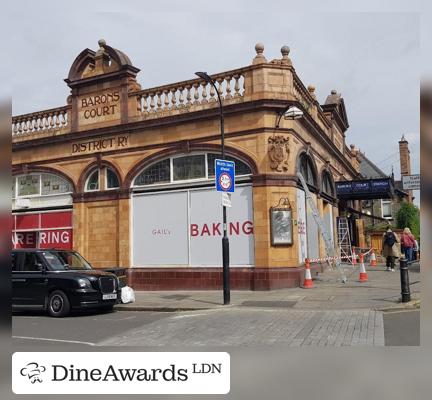 GAIL's Bakery Barons Court