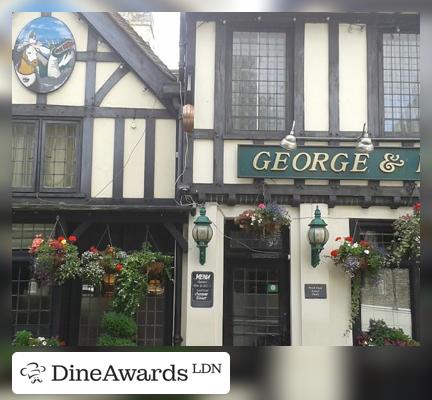 Facade - George & Dragon