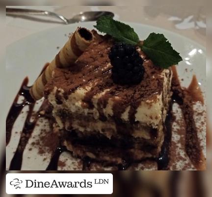 Tiramisu - Giovanni Restaurant