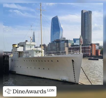 Facade - HMS WELLINGTON