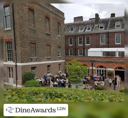 Exterior - Kensington Palace Cafe