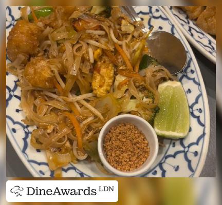 Pad thai - Khao Sarn