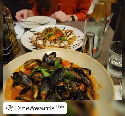 Mussels - La Pappardella London