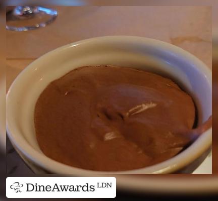 Chocolate mousse - La Poule Au Pot