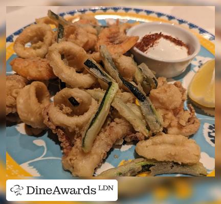 Fried calamari - Mamalu Restaurant