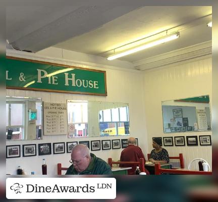 Interior - Eel & Pie House