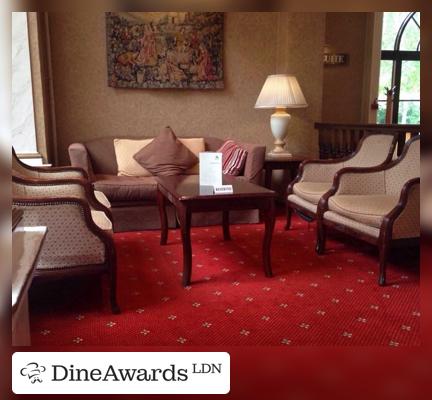 Design - Oatlands Park Hotel