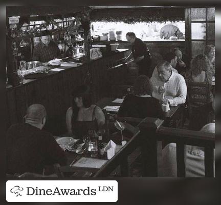 Interior - Old Bexley Greek Taverna