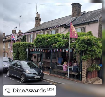 Facade - Park Tavern Pub