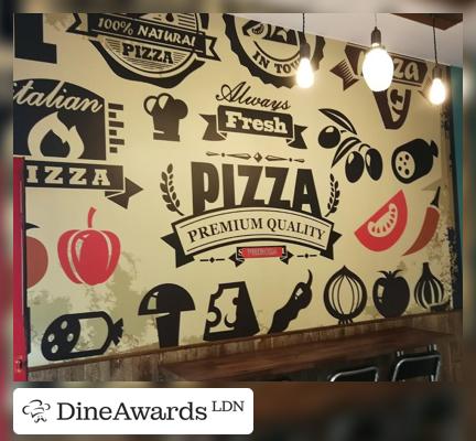 Interior - Pizza Phiroza