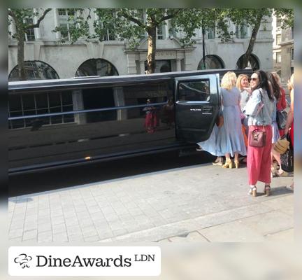 Picture - Platinum Ride Limo