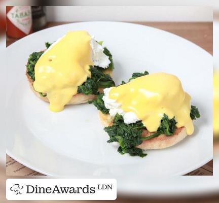 Eggs benedict - Portobello Juice SW6