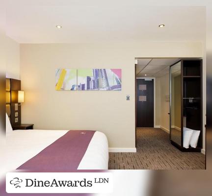 Photo - Premier Inn