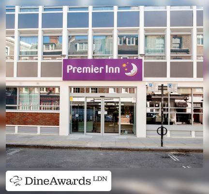 Facade - Premier Inn