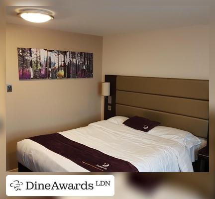 Design - Premier Inn London Kingston Upon Thames hotel