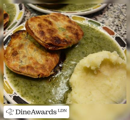 Meals - Robins Pie & Mash London