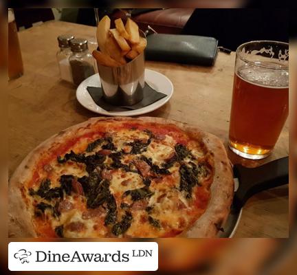 Pizza - Rose Pub & Kitchen