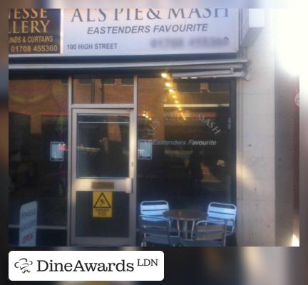 Interior - Roys Pie and Mash