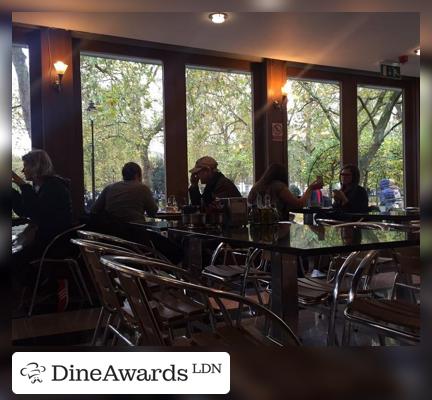 Interior - Russell Square Cafe