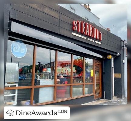 Facade - Steakout Stratford