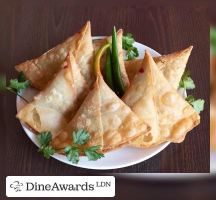 Meals - Tasty Samosa