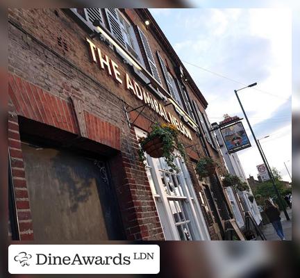 Facade - The Admiral Nelson, Twickenham