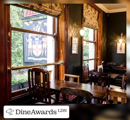 Interior - The Artillery Arms, EC1