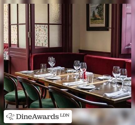 Dining table - The Barley Mow Pub Mayfair