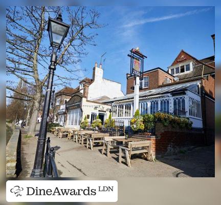 Facade - The Bell & Crown, Chiswick