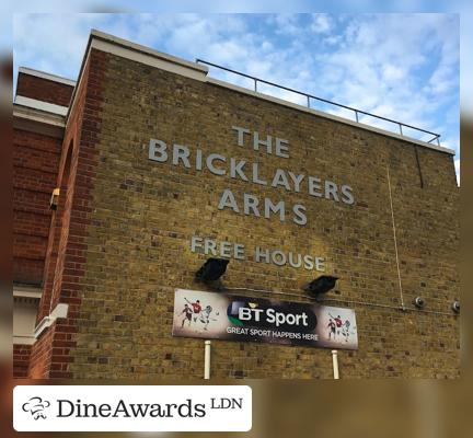 Facade - The Bricklayers Arms