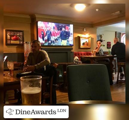 Interior - The Bricklayers Arms