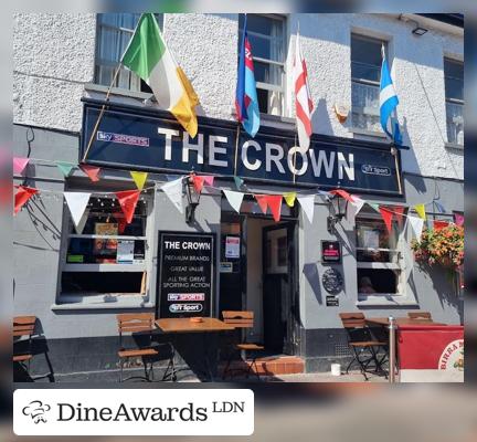 Interior - The Crown Sutton