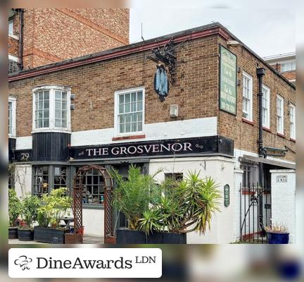 Exterior - The Grosvenor pub