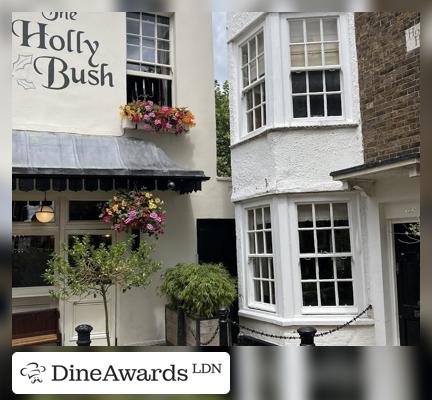 Photo - The Holly Bush, Hampstead