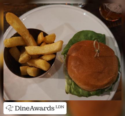 Burger - The King's Head, Earl's Court