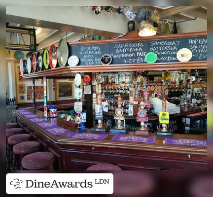 Bar counter - The Masons Arms