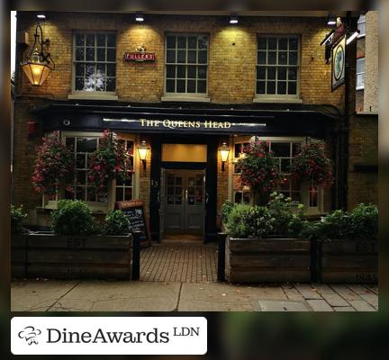 Exterior - The Queen's Head, Hammersmith