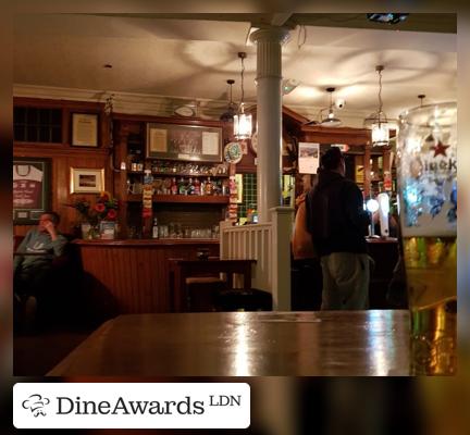 Bar counter - The Queens Head