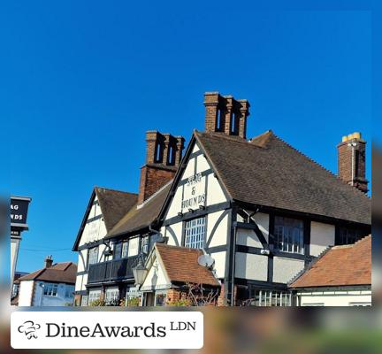 Exterior - The Stag And Hounds