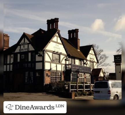 Facade - The Stag And Hounds