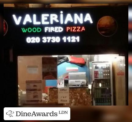 Valeriana Pizza