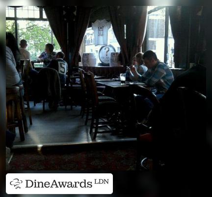 Dining table - Ye Olde Rose & Crown Greenwich